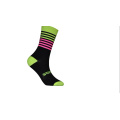 Moda mais recente estilo colorido masculino feminino e esportiva meias de ciclismo com logotipo personalizado